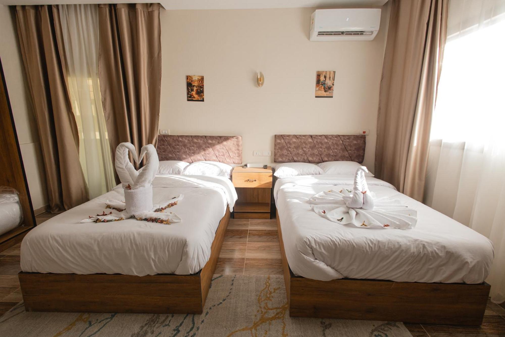 The View Pyramids Hotel Kafrat al Jabal Экстерьер фото